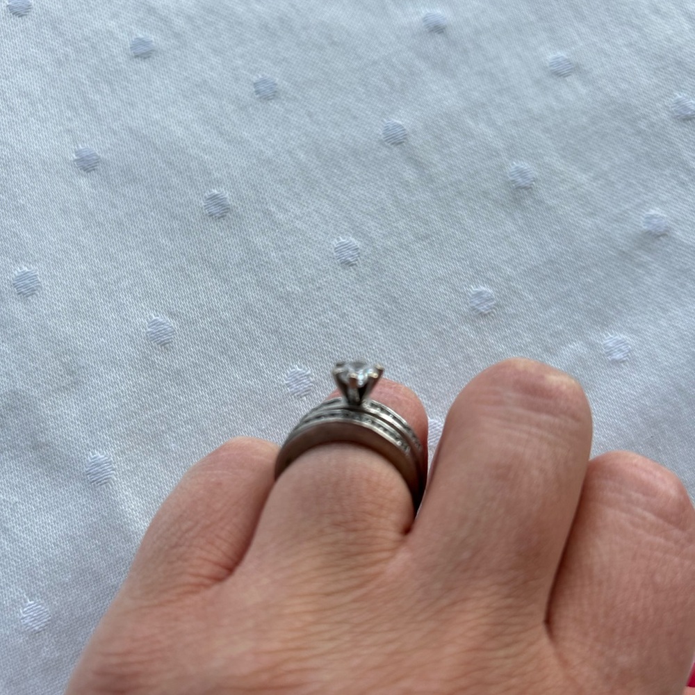 Elegant Silver Diamond Ring